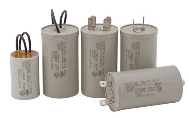 Capacitores